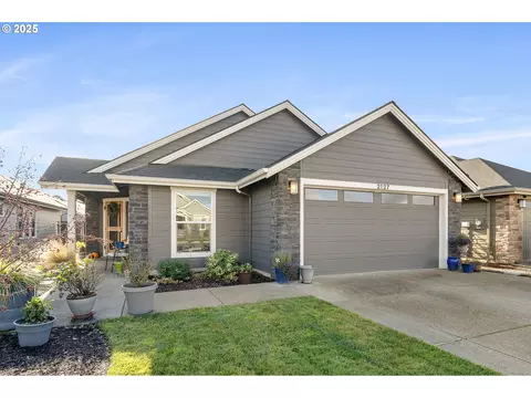 2127 SE Academy St, Dallas, OR 97338