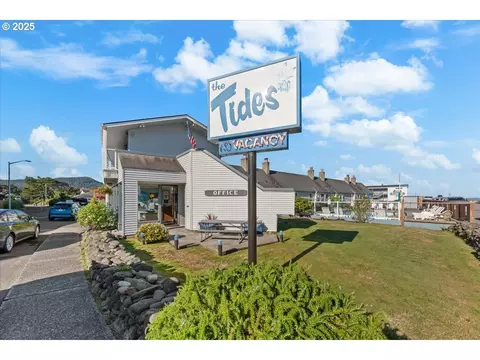 2316 Beach Dr #154, Seaside, OR 97138