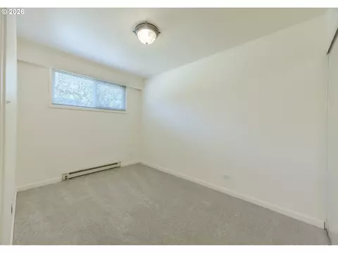 Bedroom - 1525 Garfield Pl, Eugene, OR 97402 photo 1 of 3