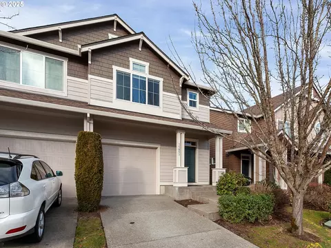 15857 SE Kingbird Dr, Clackamas, OR 97015