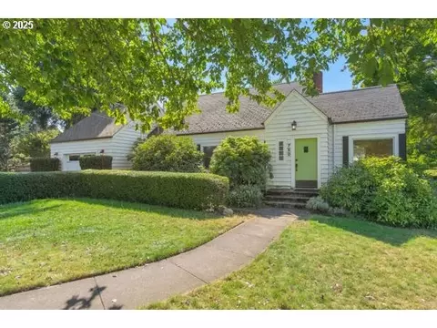 750 Chestnut Dr, Eugene, OR 97404
