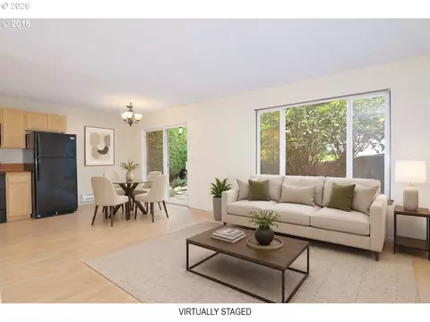 Living - 200 SW Florence Ave #E1, Gresham, OR 97080 photo 3 of 4