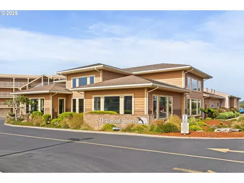 88416 1st Ave #404, Florence, OR 97439