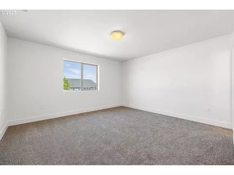 Bedroom - 208 Tiber St, Boardman, OR 97818 photo 1 of 4