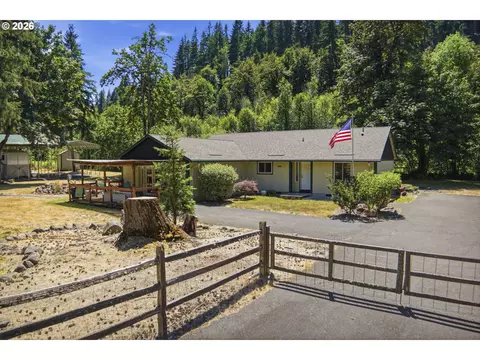20658 Abiqua Rd N, Scotts Mills, OR 97375
