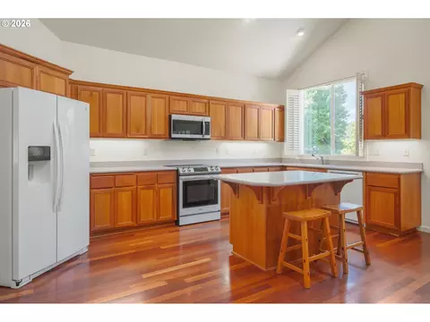 Kitchen - 4168 Torrington Ave, Eugene, OR 97404 photo 1 of 4