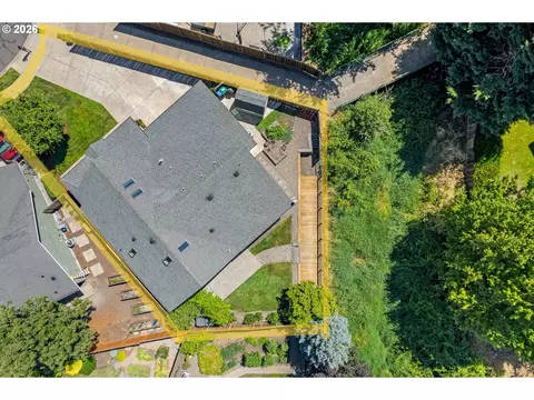 View/Area - 4168 Torrington Ave, Eugene, OR 97404 photo 1 of 3