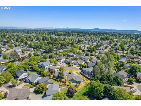 View/Area - 4168 Torrington Ave, Eugene, OR 97404 photo 3 of 3