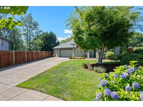 Exterior - 4168 Torrington Ave, Eugene, OR 97404 photo 2 of 14
