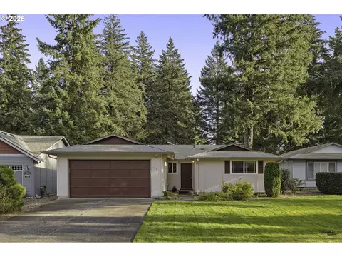 619 NE Pinebrook Ave, Vancouver, WA 98684