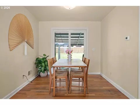 Dining - 2661 Harris St, Eugene, OR 97405 photo 2 of 3