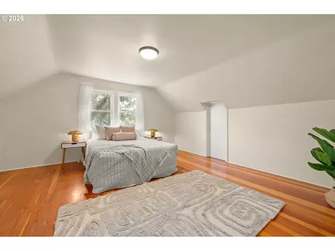 Bedroom - 2661 Harris St, Eugene, OR 97405 photo 7 of 7