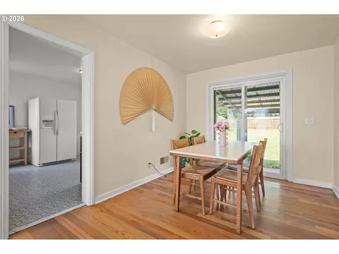 Dining - 2661 Harris St, Eugene, OR 97405 photo 1 of 3