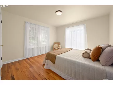 Bedroom - 2661 Harris St, Eugene, OR 97405 photo 1 of 7