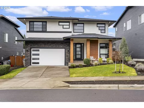 23897 SW Heron Lakes Dr, Sherwood, OR 97140