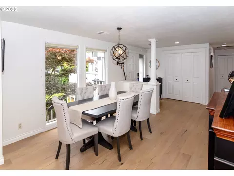 Dining - 2496 Panorama Dr, Eugene, OR 97405 photo 1 of 2