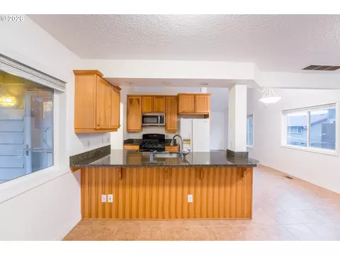 Kitchen - 2320 NE Rene Ave, Gresham, OR 97030 photo 3 of 4