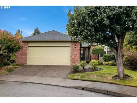 2005 NE 154th Ct, Portland, OR 97230