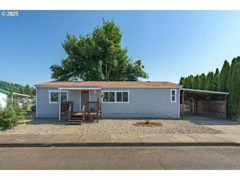 1650 Curry Ave, Cottage Grove, OR 97424