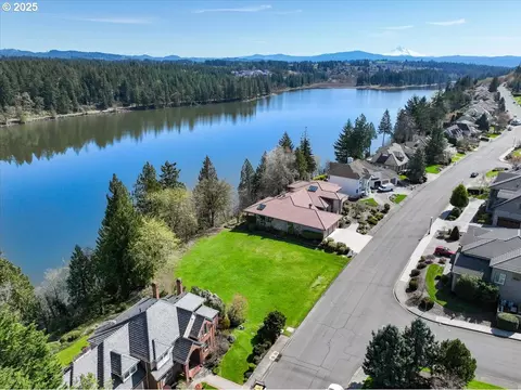 2101 NW Lacamas Dr #10, Camas, WA 98607