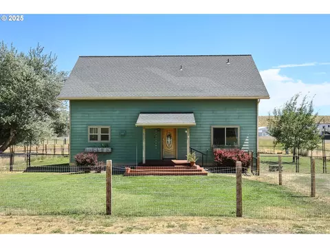 505 SW Fourth St, Grass Valley, OR 97029