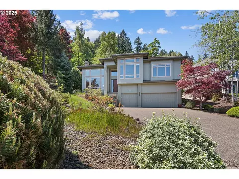17514 Brookhurst Dr, Lake Oswego, OR 97034