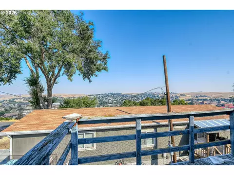 Other - 810 SW 10th St, Pendleton, OR 97801 photo 2 of 7