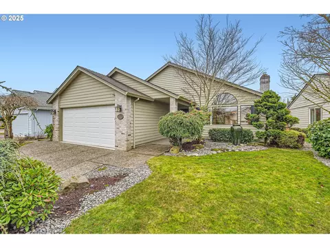 15422 NE Summerplace Dr, Portland, OR 97230