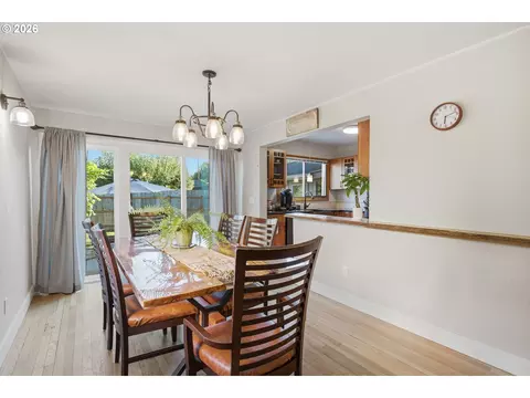 Dining - 126 E 19th Ave, Eugene, OR 97401 photo 1 of 1