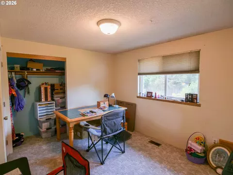 Bedroom - 3635 SE 24th Ct, Gresham, OR 97080 photo 7 of 7