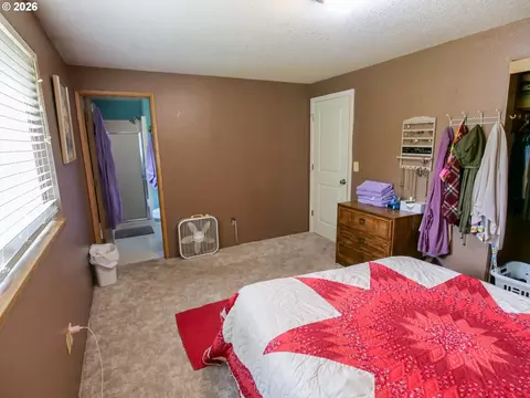 Bedroom - 3635 SE 24th Ct, Gresham, OR 97080 photo 2 of 7