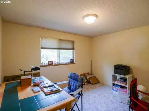 Bedroom - 3635 SE 24th Ct, Gresham, OR 97080 photo 5 of 7