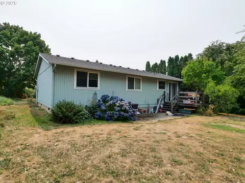 Exterior - 3635 SE 24th Ct, Gresham, OR 97080 photo 7 of 9