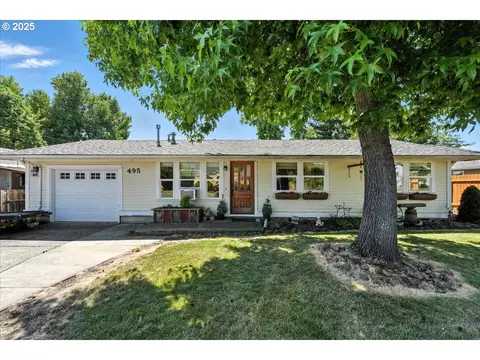 495 Leo St, Mount Angel, OR 97362