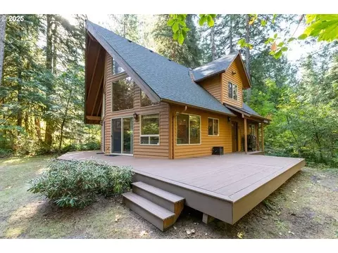24877 E Section Line Rd, Rhododendron, OR 97049