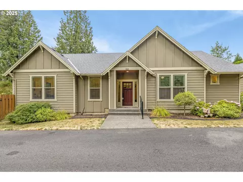 39913 Wall St, Sandy, OR 97055