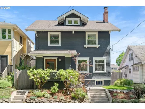 114 SE 17th Ave, Portland, OR 97214