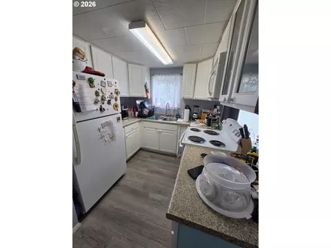 Kitchen - 160 E Date St, Powers, OR 97466 photo 1 of 5