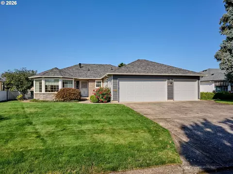 2015 Camellia Way, Woodburn, OR 97071
