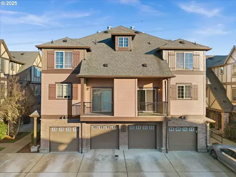 933 NE Wheelock Pl, Hillsboro, OR 97006