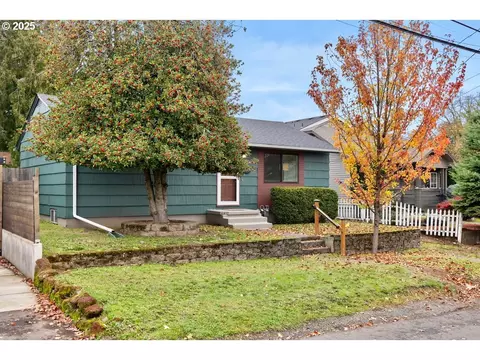 7643 SE Market St, Portland, OR 97215