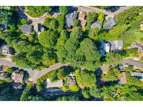 SW Fairview Blvd, Portland, OR 97205