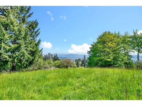 2244 Lasater Blvd, Eugene, OR 97405 photo 2