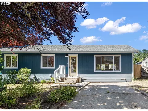 48433 Jasper Dr, Oakridge, OR 97463