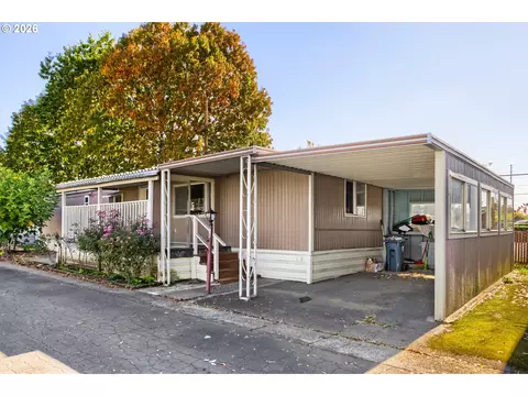 2300 SE 82nd Ave #18, Portland, OR 97216