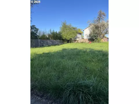 804 NE 93rd Ave, Portland, OR 97220