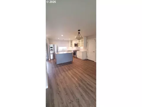Kitchen - 1014 SE 9th St, Gresham, OR 97080 photo 1 of 1