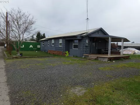 3113 NE Schmidt Ln, Hubbard, OR 97032