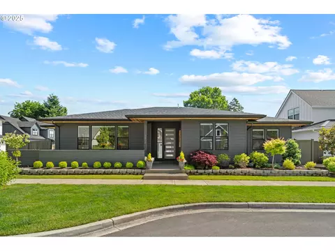 3806 NW 114th Way, Vancouver, WA 98685