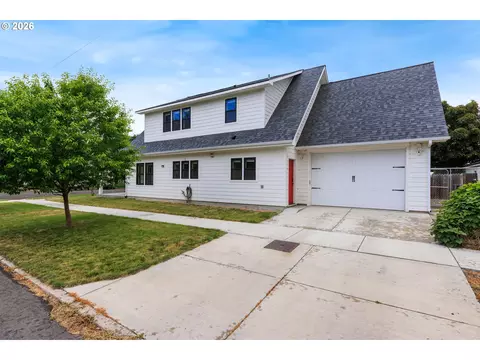 1601 7th St, La Grande, OR 97850